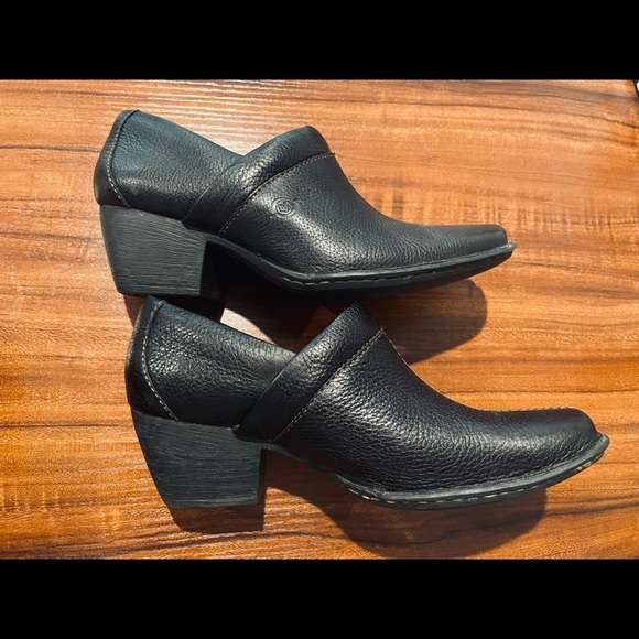 Born Leather Clogs - Picture 4 of 6
